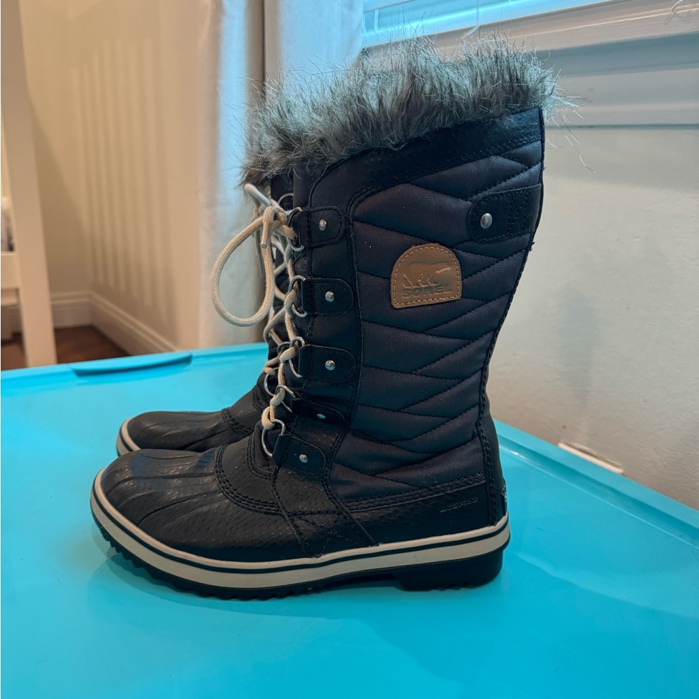 Sorel Women’s 8.5 Winter Boots
